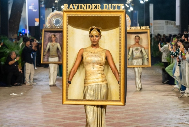 The Tarun Tahiliani Parade at Art Mumbai 